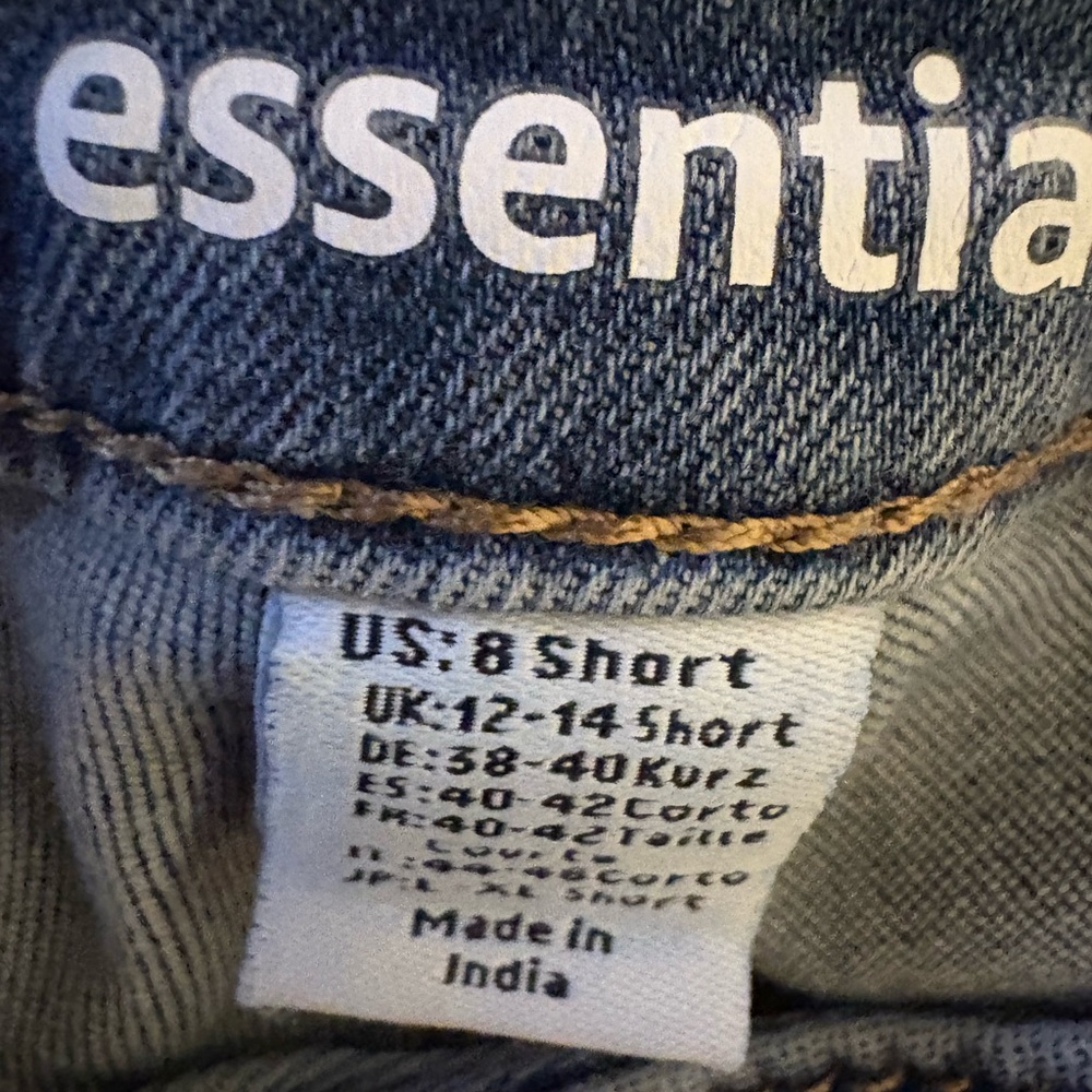 Amazon Essentials High Rise Skinny Jeans - Blue - Picture 3 of 3